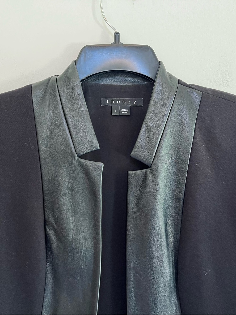 Theory Cirilo Rave Lamb Leather Trim Front Panel Open Blazer in Black, size 2 - Picture 3 of 8